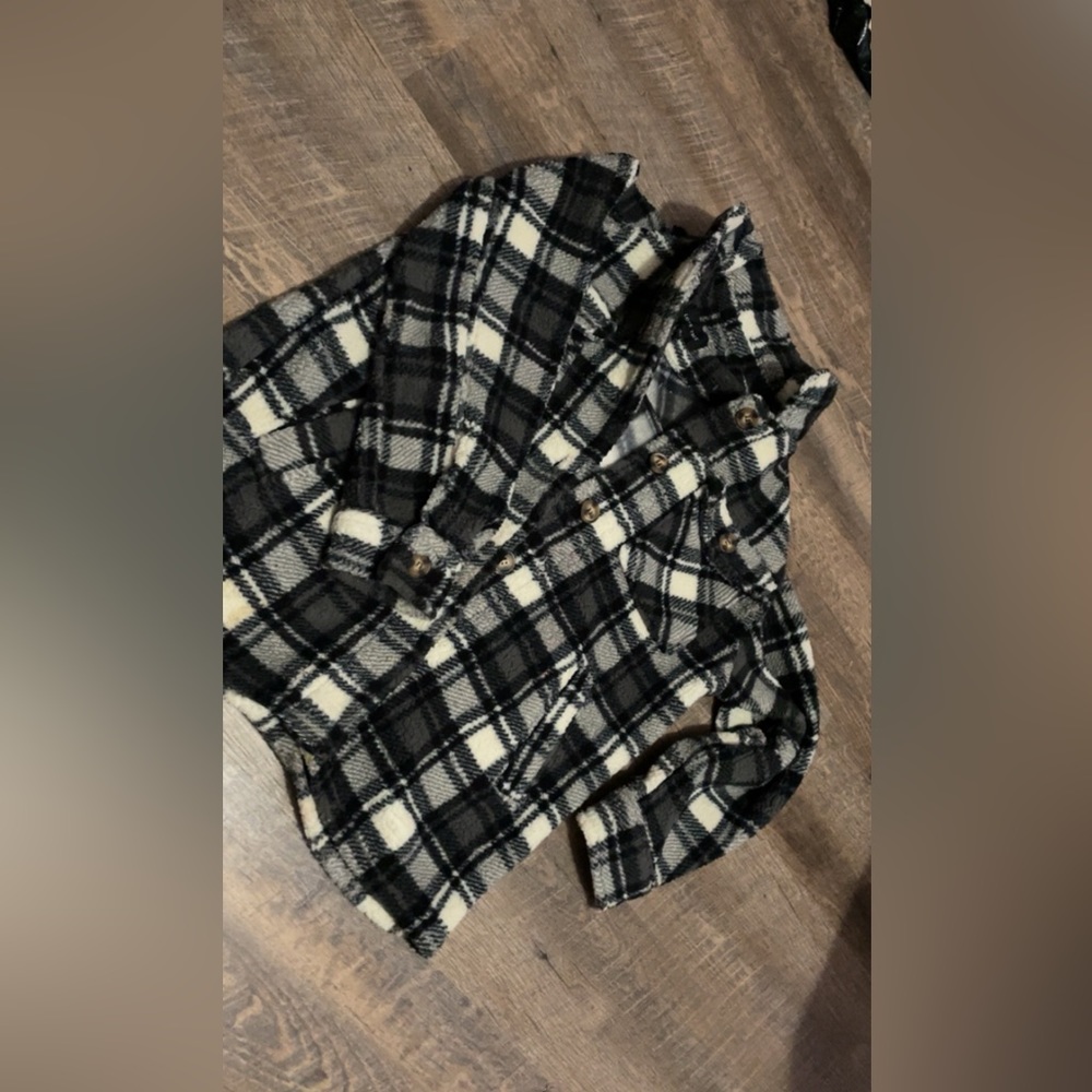 Black and white fuzzy Shacket !